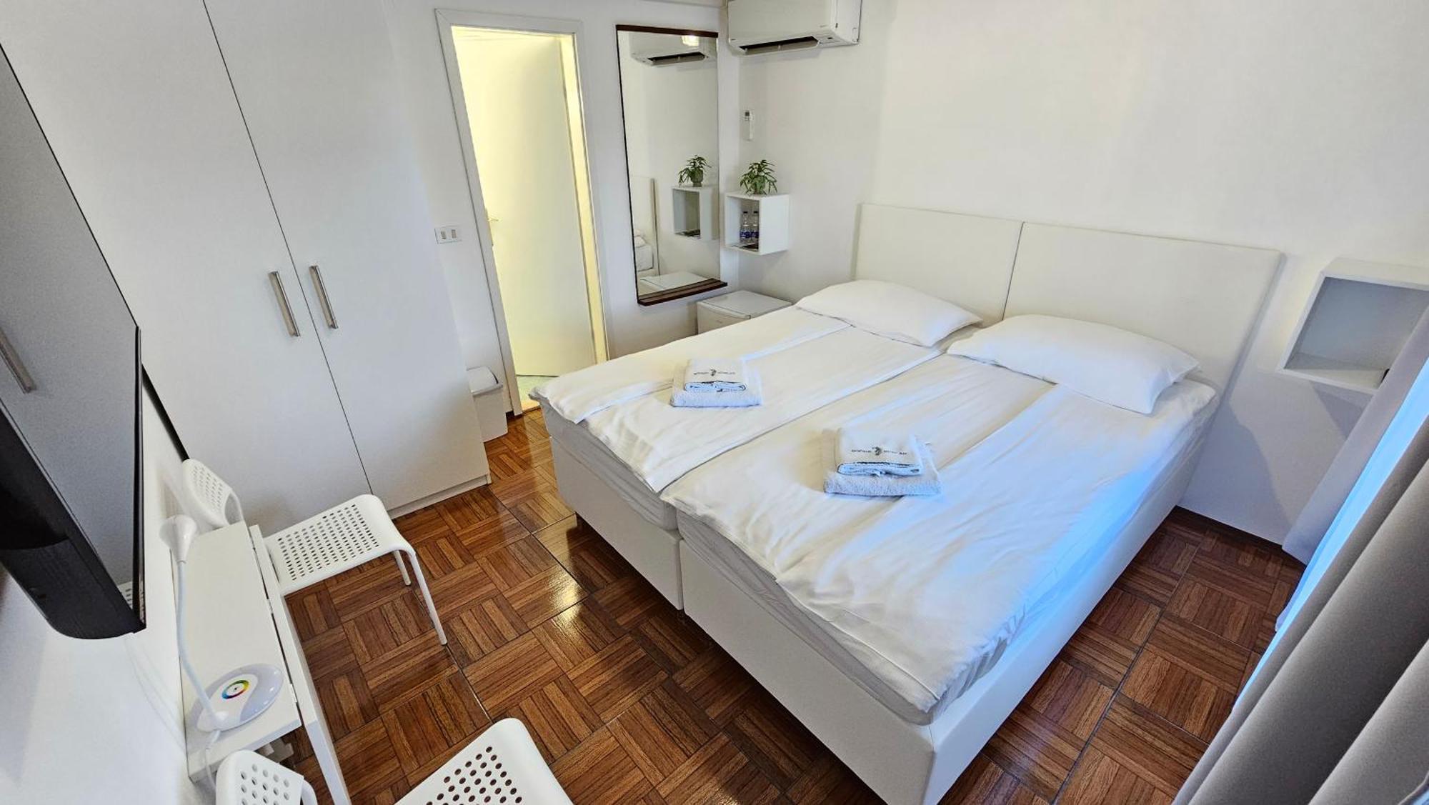 Rooms Koblar Portoroz Bagian luar foto